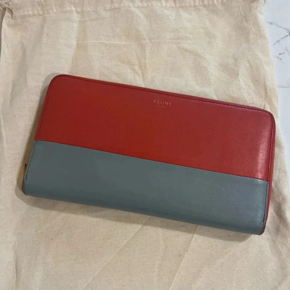 CELINE | Round Zipper Long Wallet | Lambskin | Ladies Salmon Pink x Grey | EUC - Picture 14 of 14